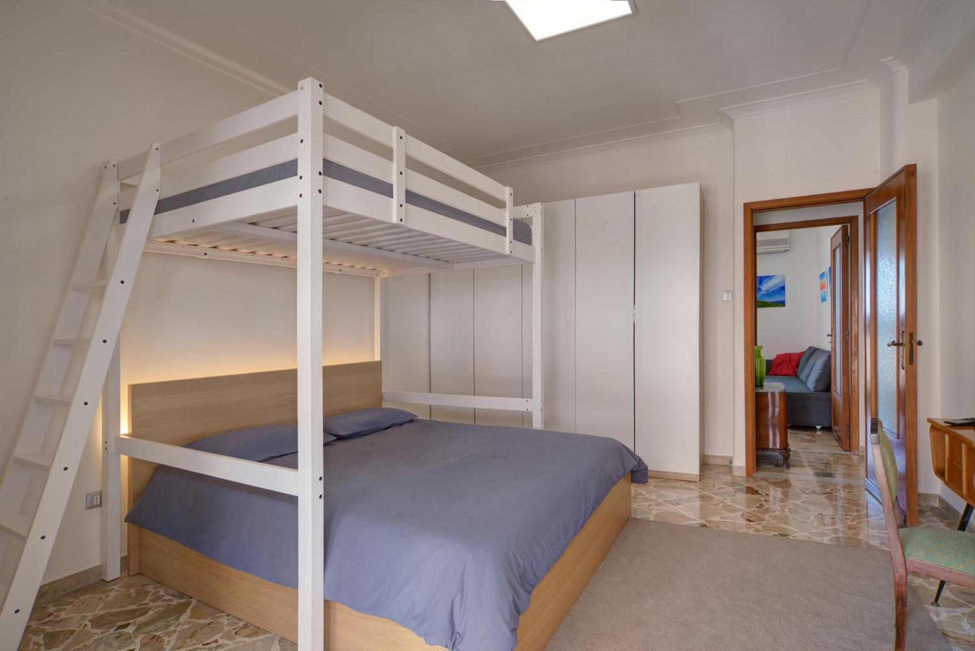 Top Floor Aparthotel Bentivoglio คาตาเนีย ภายนอก รูปภาพ